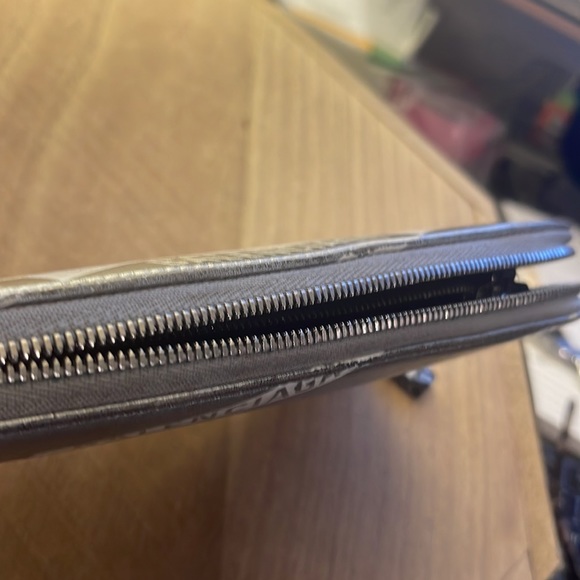 Balenciaga Everyday Zip Long Silver Leather Wallet - Picture 13 of 13